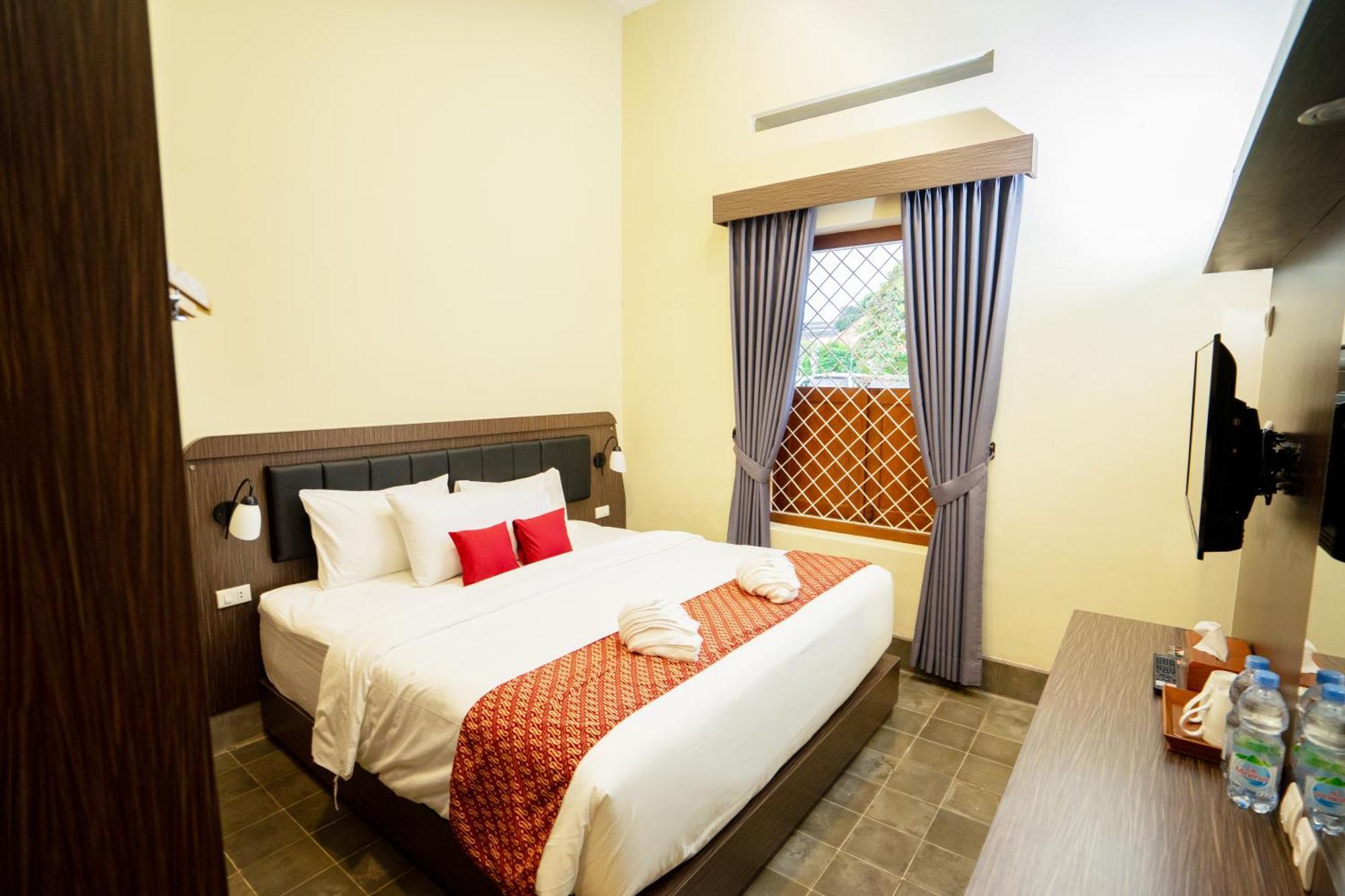 Yuwono Hotel & Villa Malioboro Yogyakarta Exterior foto
